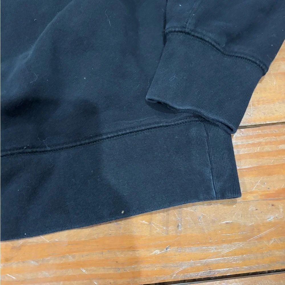 (346) BLACK GAP CREWNECK - Picture 6 of 8